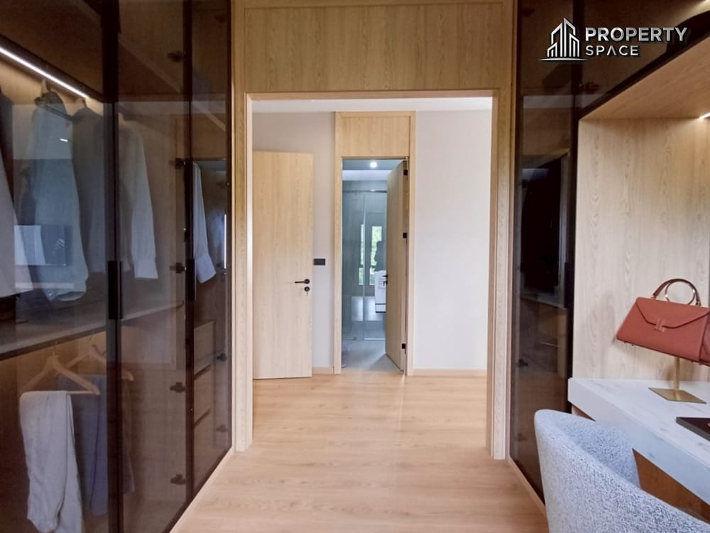 Luxurious Modern Pool Villa 4-Bedroom in South Pattaya Prime Location For Sale Image 36