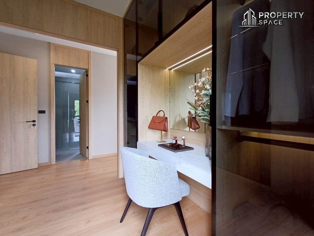 Luxurious Modern Pool Villa 4-Bedroom in South Pattaya Prime Location For Sale Image 37