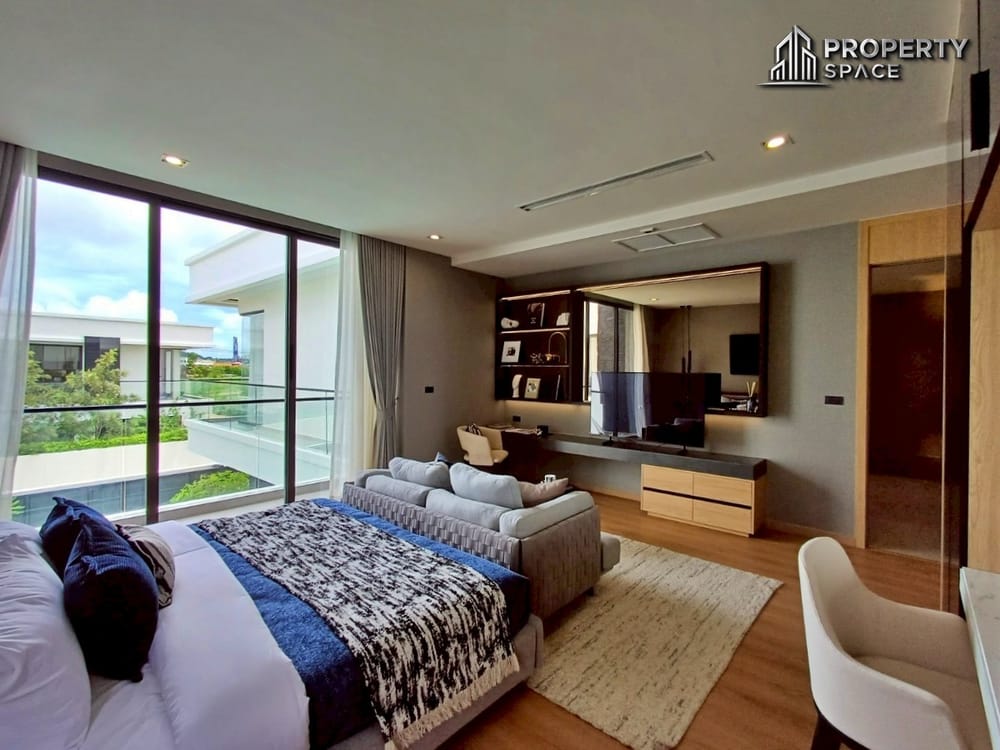 Luxurious Modern Pool Villa 4-Bedroom in South Pattaya Prime Location For Sale Image 42