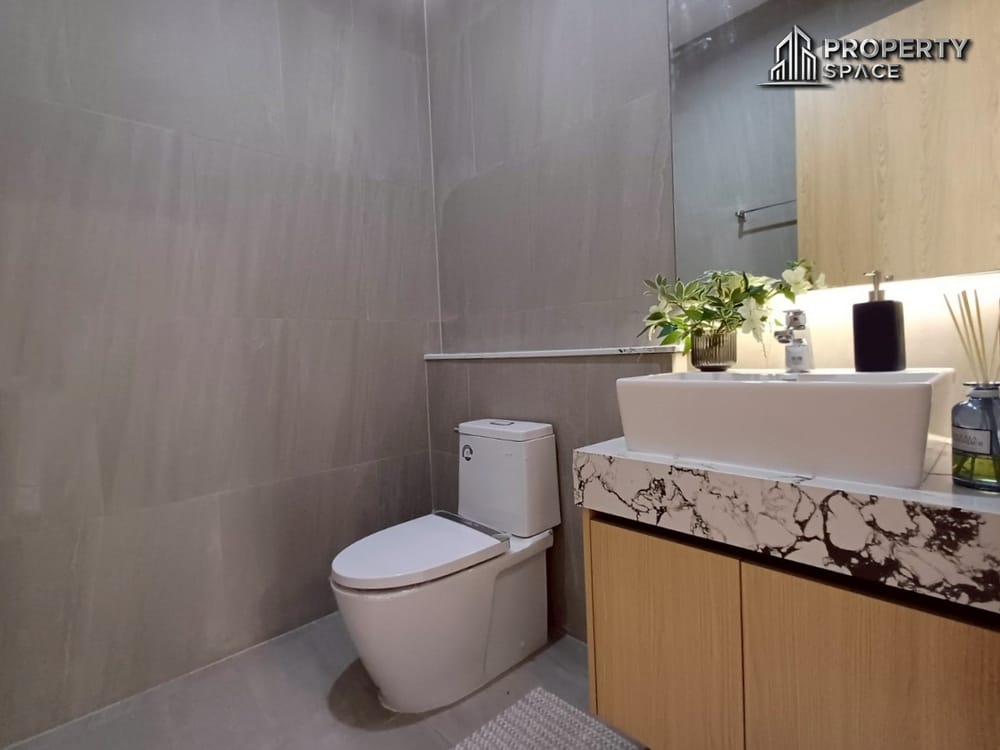 Luxurious Modern Pool Villa 4-Bedroom in South Pattaya Prime Location For Sale Image 39