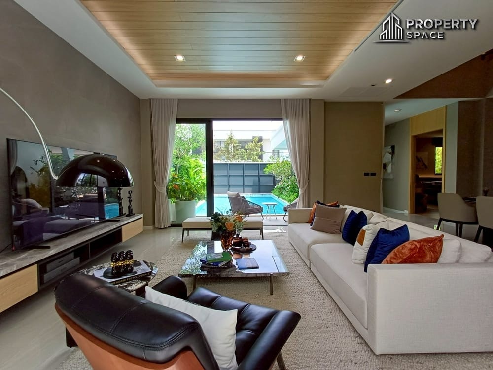 Luxurious Modern Pool Villa 4-Bedroom in South Pattaya Prime Location For Sale Image 6