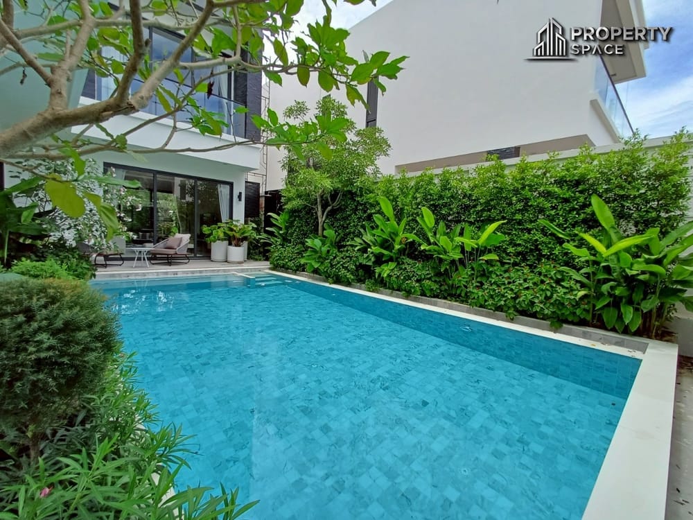 Luxurious Modern Pool Villa 4-Bedroom in South Pattaya Prime Location For Sale Image 6