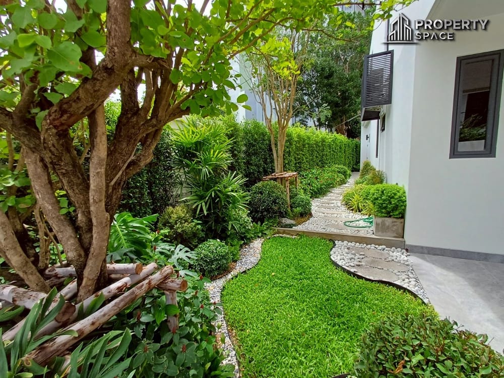 Luxurious Modern Pool Villa 4-Bedroom in South Pattaya Prime Location For Sale Image 55