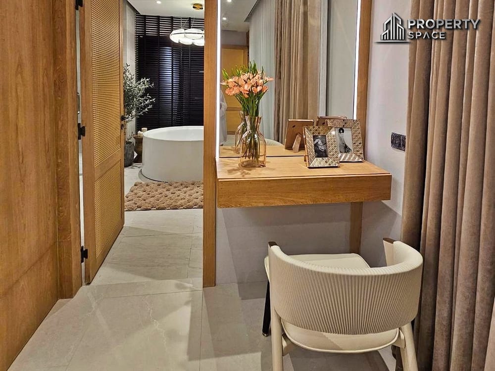 Luxury 4 Bedroom Pool Villa In Nong Pla Lai Pattaya For Sale Image 15