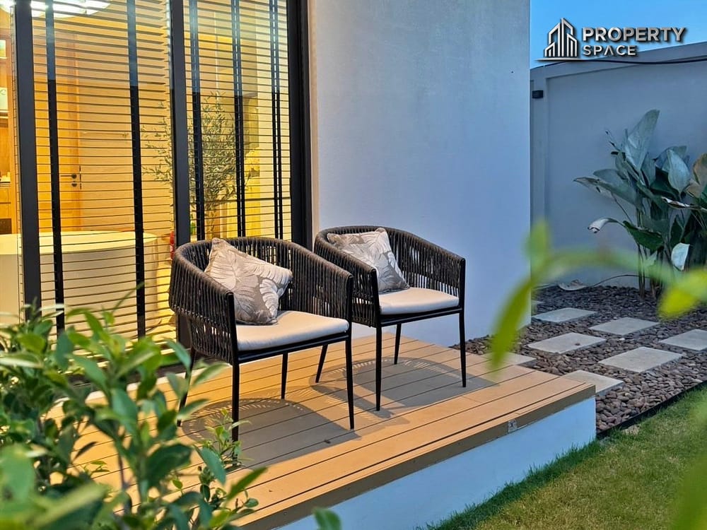 Luxury 4 Bedroom Pool Villa In Nong Pla Lai Pattaya For Sale Image 20