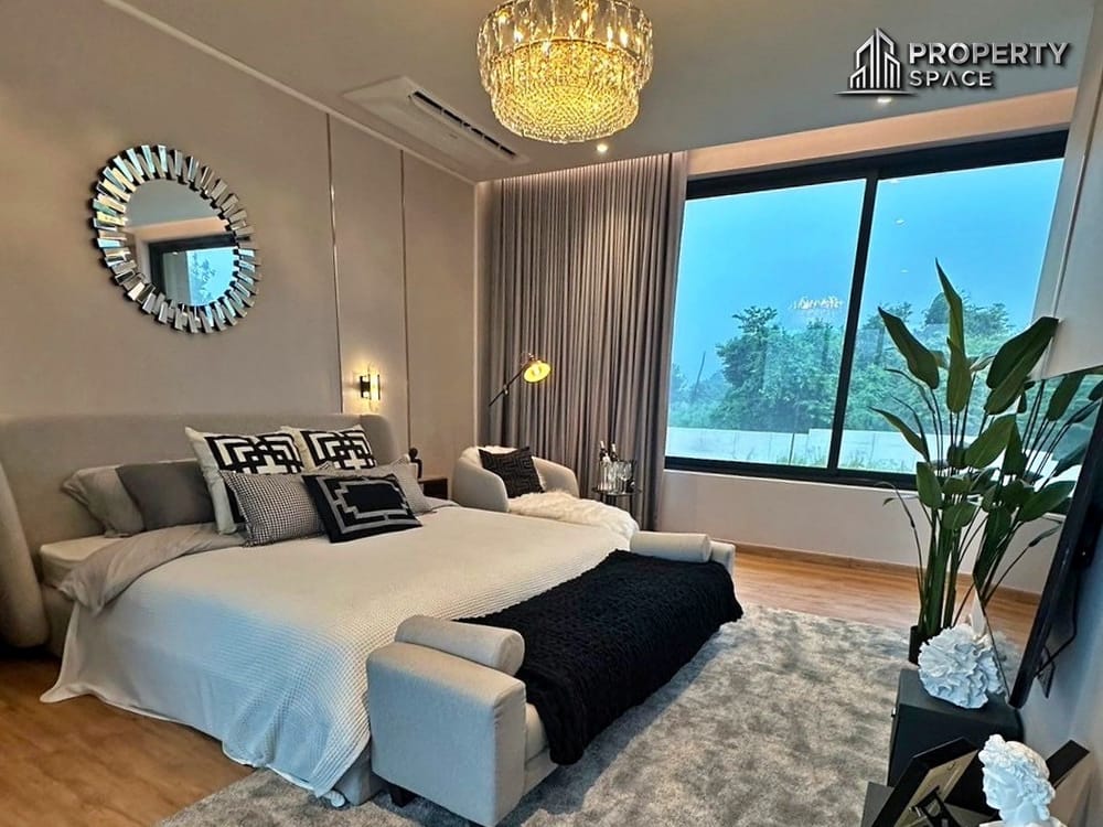 Luxury 4 Bedroom Pool Villa In Nong Pla Lai Pattaya For Sale Image 10
