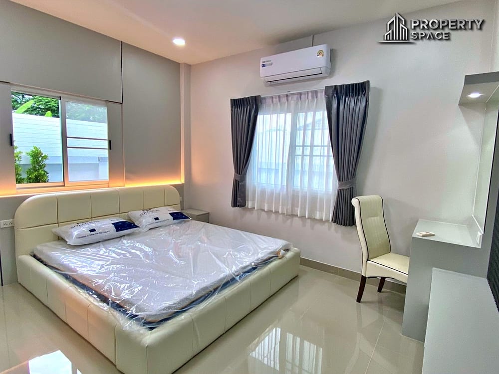 Brand New Modern 3 Bedroom Pool Villa in Huay Yai Pattaya For Sale Image 12