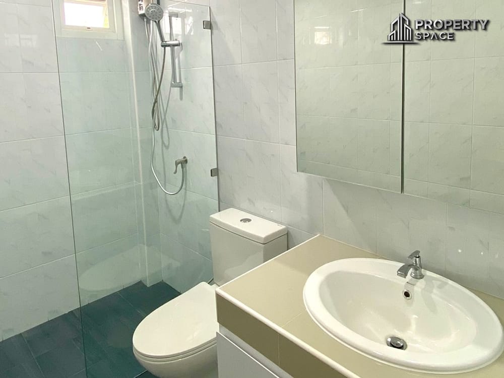 Brand New Modern 3 Bedroom Pool Villa in Huay Yai Pattaya For Sale Image 14