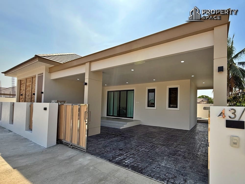 Modern 3 Bedroom Single Storey House in East Pattaya For Sale Image 1