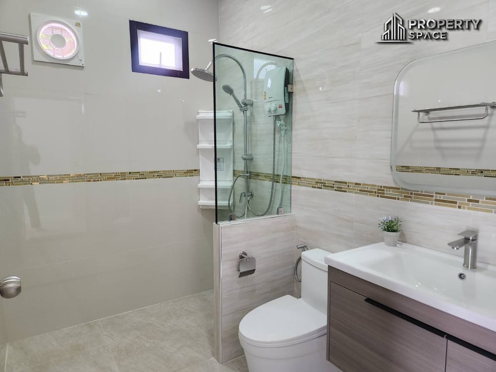 Brand New Modern Single Storey 4 Bedroom Pool Villa for Sale in East Pattaya Image 29