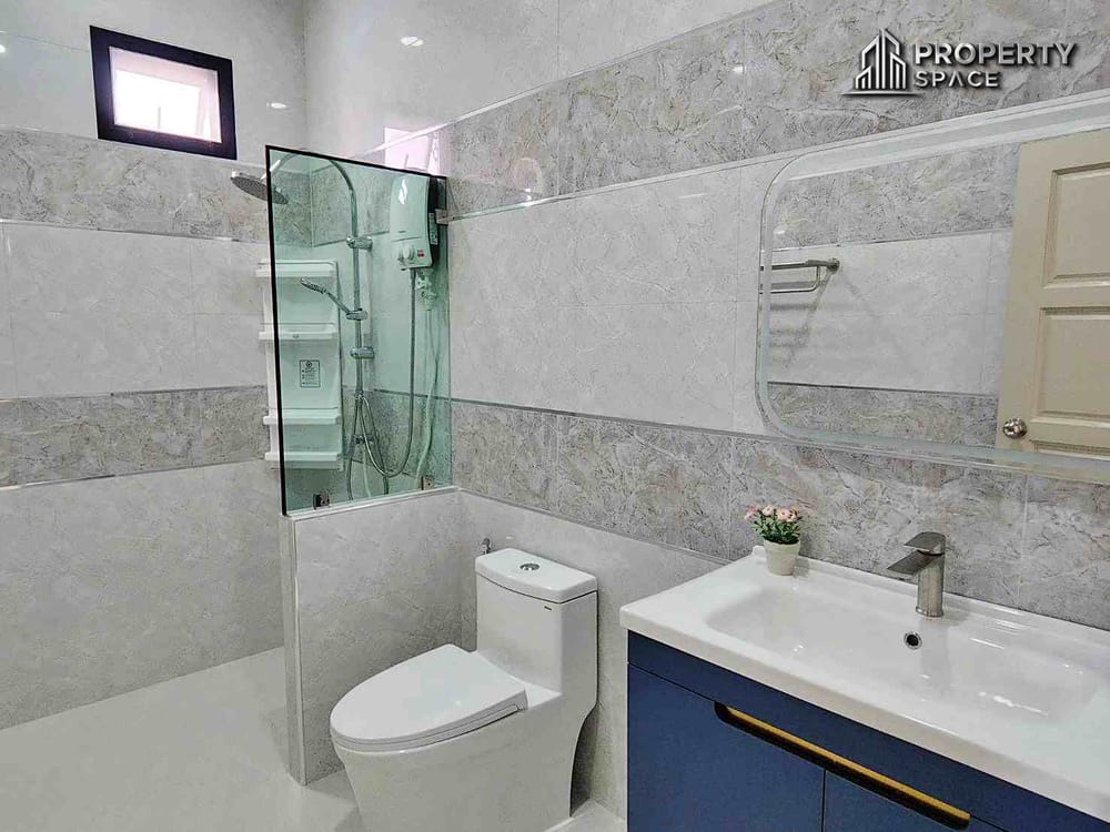 Brand New Modern Single Storey 4 Bedroom Pool Villa for Sale in East Pattaya Image 39