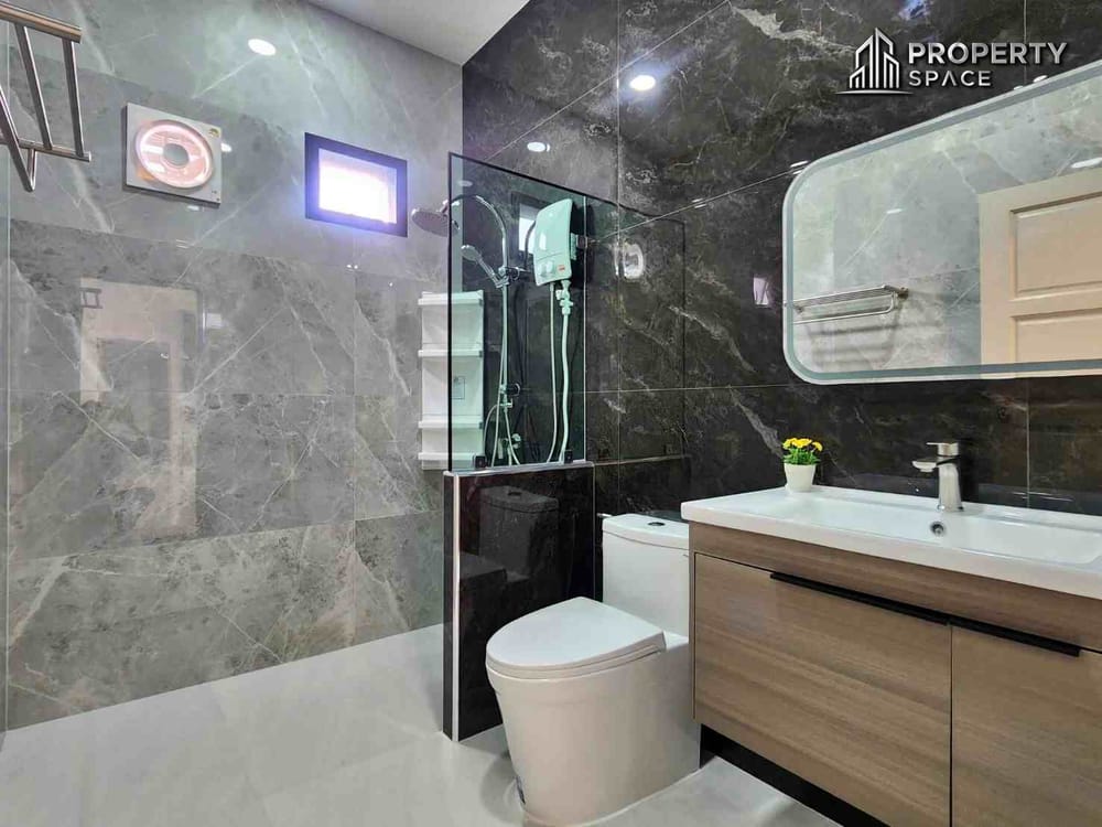 Brand New Modern Single Storey 4 Bedroom Pool Villa for Sale in East Pattaya Image 23