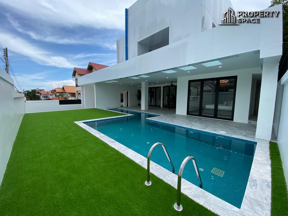 Luxury 5-Bedroom Villa In Casa Jomtien Village For Rent  – Just Steps From Jomtien Beach! Image 3