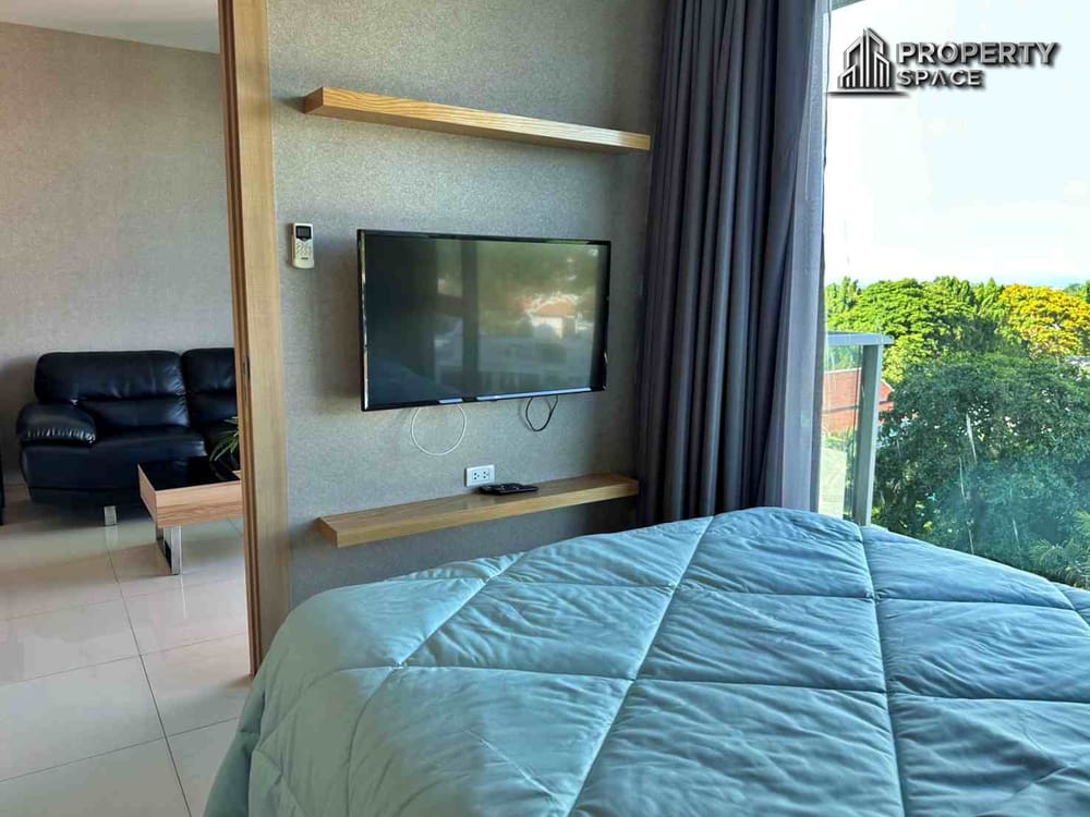 Stunning 1-Bedroom Condo In The Riviera Wongamat Beach For Sale Image 9