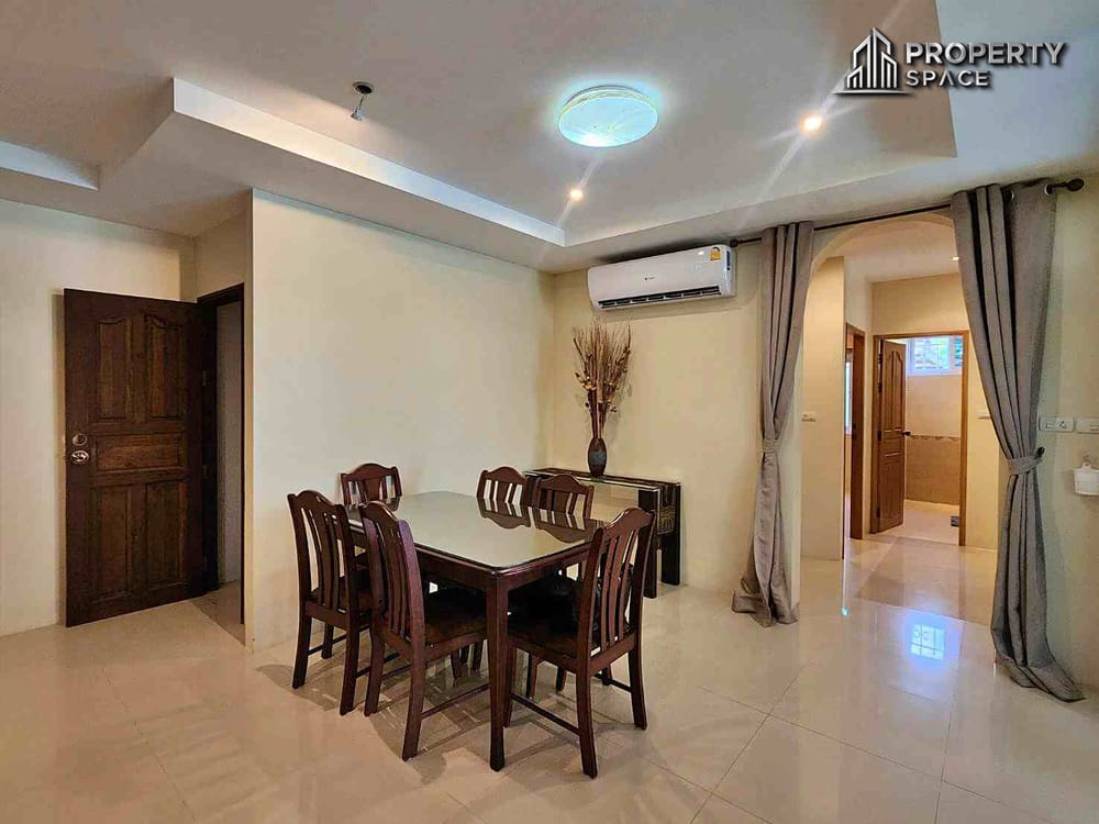 3 Bedroom Two-Storey Thai Style Pool Villa in East Pattaya For Rent Image 11
