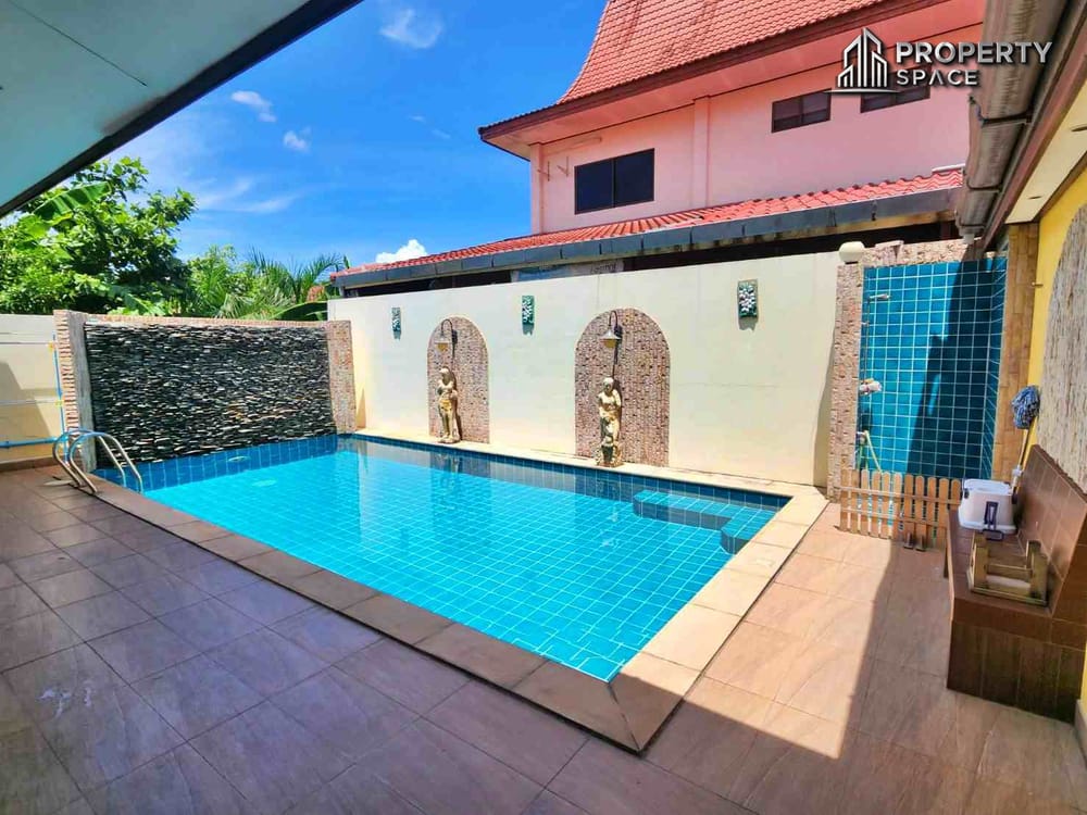 3 Bedroom Two-Storey Thai Style Pool Villa in East Pattaya For Rent Image 3