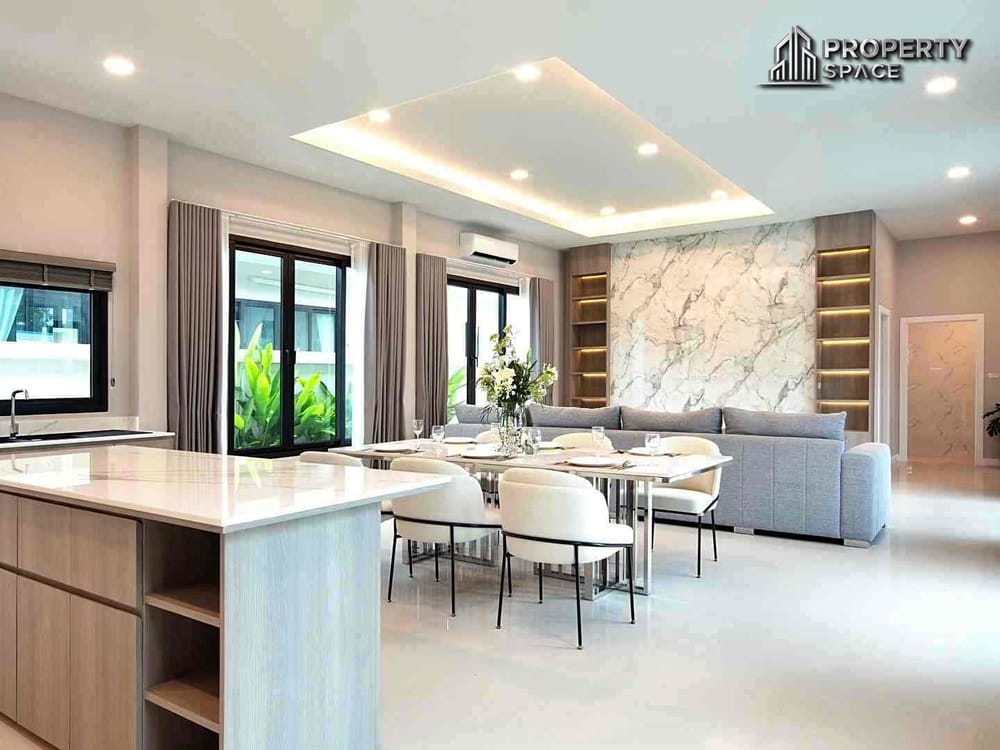 Presale UnFurnished 3 Bedroom Pool Villa In Huai Yai Pattaya For Sale Image 8