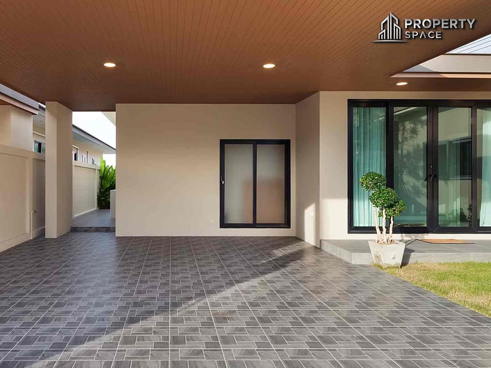 Presale UnFurnished 3 Bedroom Pool Villa In Huai Yai Pattaya For Sale Image 6