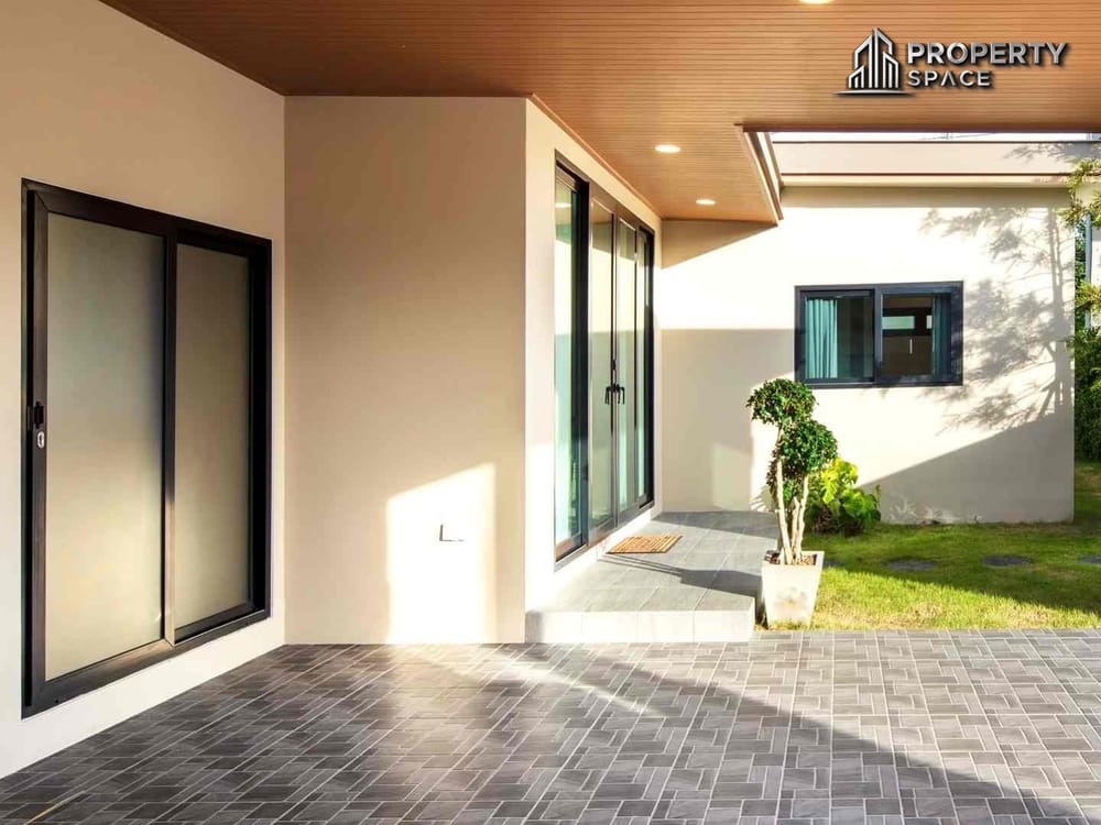 Presale UnFurnished 3 Bedroom Pool Villa In Huai Yai Pattaya For Sale Image 28