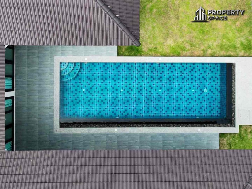 Presale UnFurnished 3 Bedroom Pool Villa In Huai Yai Pattaya For Sale Image 4