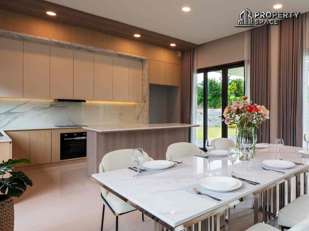 Presale UnFurnished 3 Bedroom Pool Villa In Huai Yai Pattaya For Sale Image 12