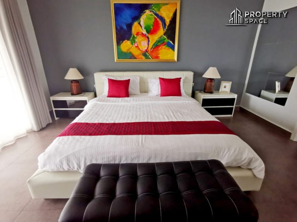 Modern 2-Bedroom Pool View  Condo In Tudor Court Pattaya For Sale Image 15