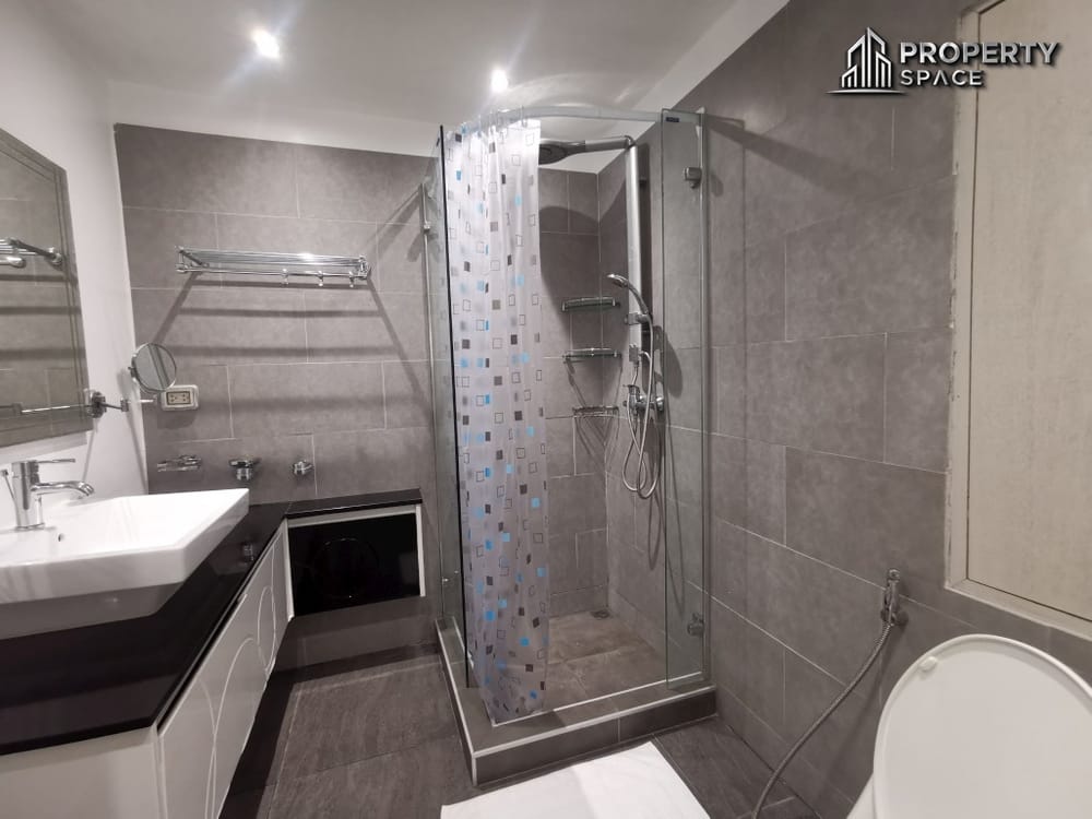 Modern 2-Bedroom Pool View  Condo In Tudor Court Pattaya For Sale Image 13