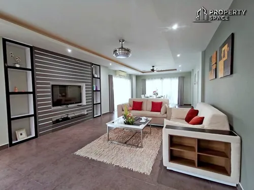 modern-2-bedroom-pool-view-condo-in-tudor-court-pattaya-for-sale-ps1696