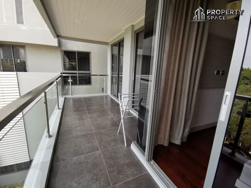 Modern Sea view 2-Bedroom Condo In The Senate Residence Pattaya For Sale or Rent Image 13