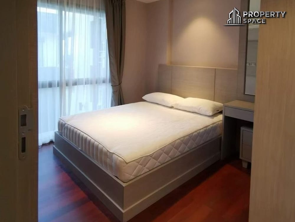 Modern Sea view 2-Bedroom Condo In The Senate Residence Pattaya For Sale or Rent Image 11
