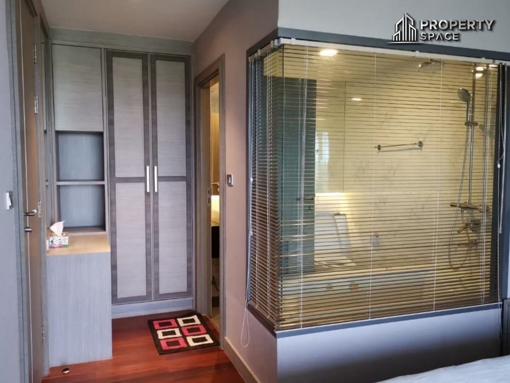 Modern Sea view 2-Bedroom Condo In The Senate Residence Pattaya For Sale or Rent Image 10