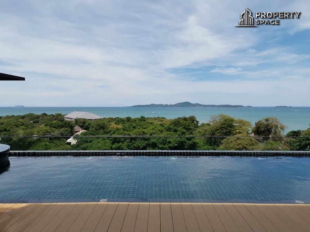 Modern Sea view 2-Bedroom Condo In The Senate Residence Pattaya For Sale or Rent Image 1