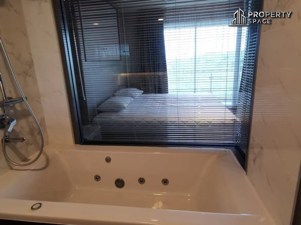 Modern Sea view 2-Bedroom Condo In The Senate Residence Pattaya For Sale or Rent Image 12
