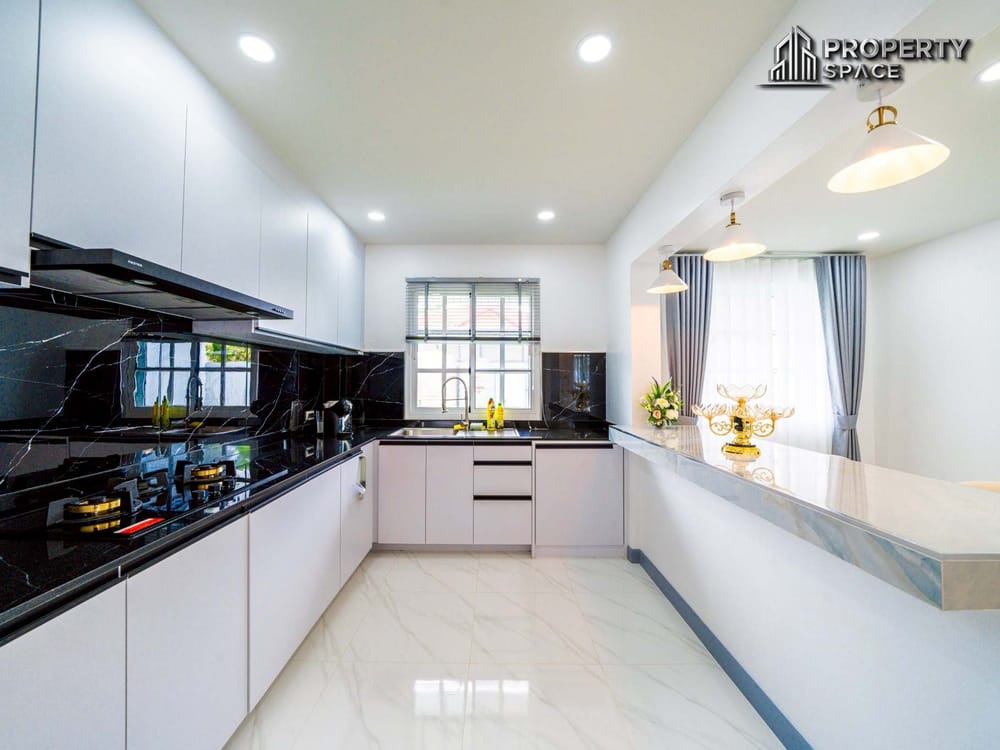 4 Bedroom Brand New Pool Villa Near Tara Pattana International School For Sale Image 16