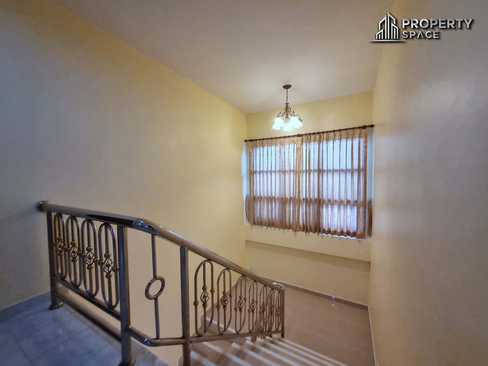 4 Bedroom Detached House In East Pattaya Near Tara Pattana International School For Sale Image 18