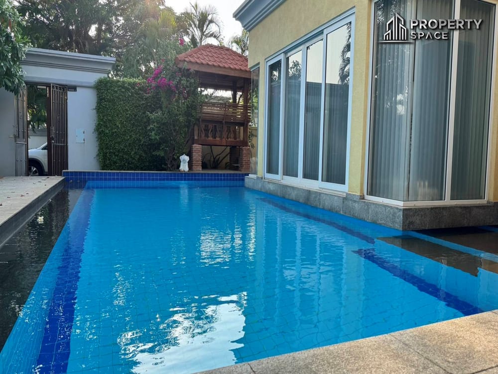 Modern 3-Bedroom Pool Villa in Siam Royal View For Rent Image 7