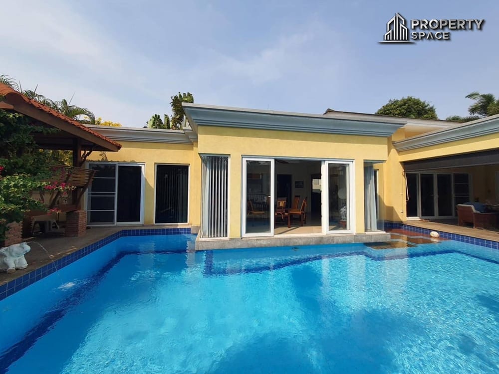 Modern 3-Bedroom Pool Villa in Siam Royal View For Rent Image 3