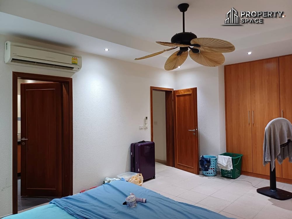 Modern 3-Bedroom Pool Villa in Siam Royal View For Rent Image 22