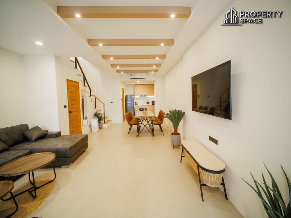 Stunning 3-Bedroom Beachside House Just 200 Meters from Wongamat Beach For Rent Image 6