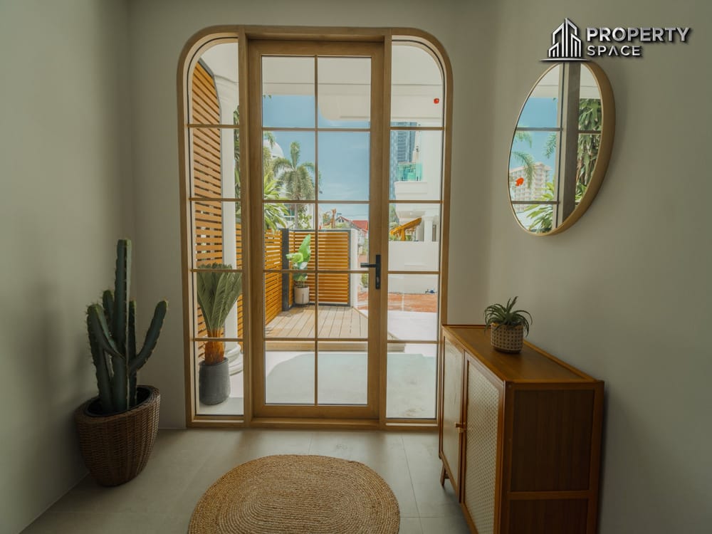 Stunning 3-Bedroom Beachside House Just 200 Meters from Wongamat Beach For Rent Image 17