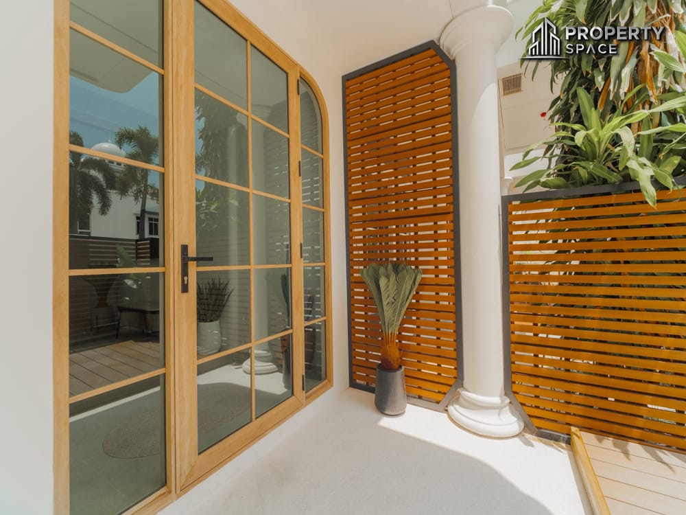 Stunning 3-Bedroom Beachside House Just 200 Meters from Wongamat Beach For Rent Image 13