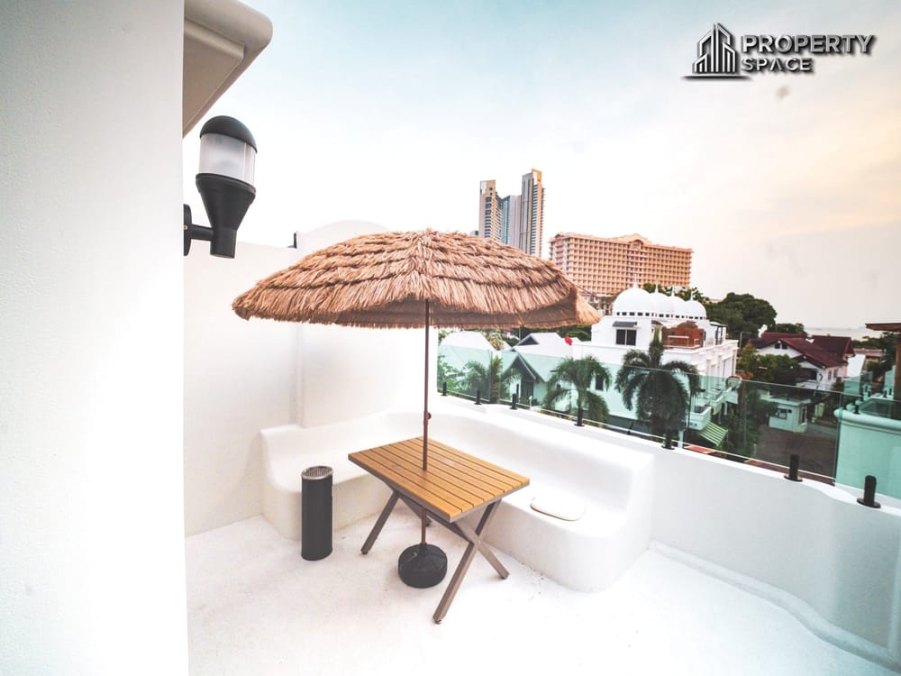 Stunning 3-Bedroom Beachside House Just 200 Meters from Wongamat Beach For Rent Image 12