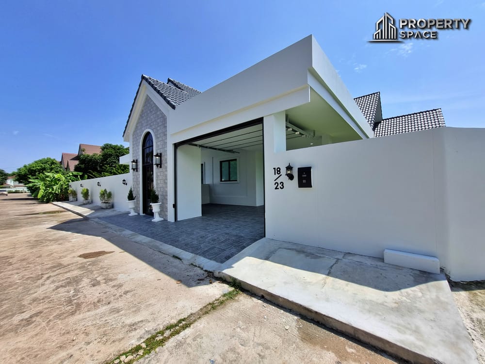 Modern 3 Bedroom Pool Villa Newly Renovated In North Pattaya For Sale Image 31
