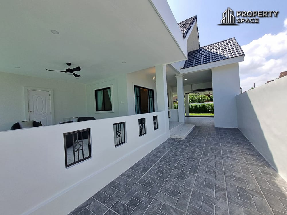 Modern 3 Bedroom Pool Villa Newly Renovated In North Pattaya For Sale Image 7