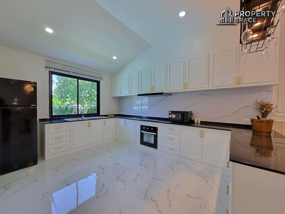 Modern 3 Bedroom Pool Villa Newly Renovated In North Pattaya For Sale Image 16