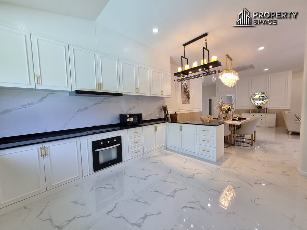 Modern 3 Bedroom Pool Villa Newly Renovated In North Pattaya For Sale Image 17