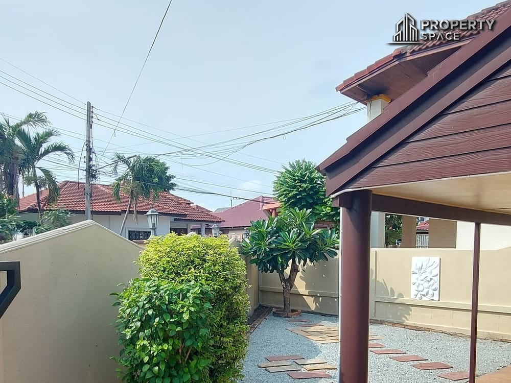 3 Bedroom Two-Storey House In Park Village Pattaya For Rent Image 20