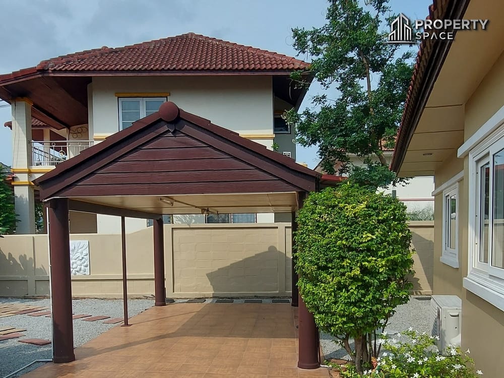 3 Bedroom Two-Storey House In Park Village Pattaya For Rent Image 4