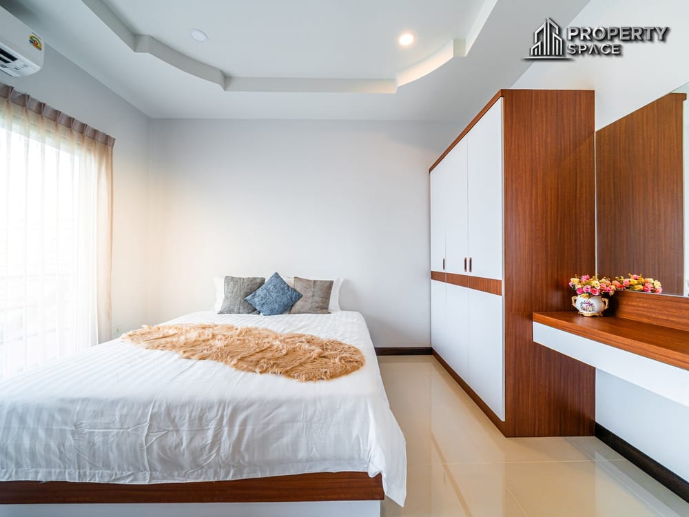 5 Bedroom Pool Villa In South Pattaya Close to Walking Street For Sale Image 19