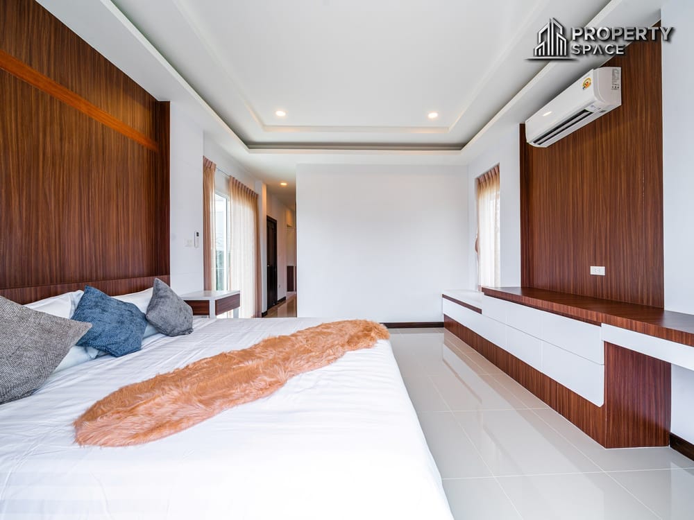 5 Bedroom Pool Villa In South Pattaya Close to Walking Street For Sale Image 23